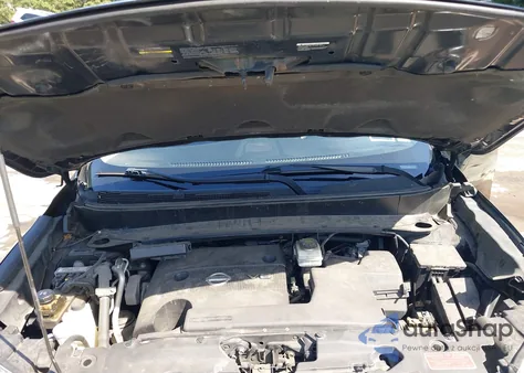 2014 Nissan Pathfinder Sl z USA, uszkodzony, nr VIN 5N1AR2MMXEC619323